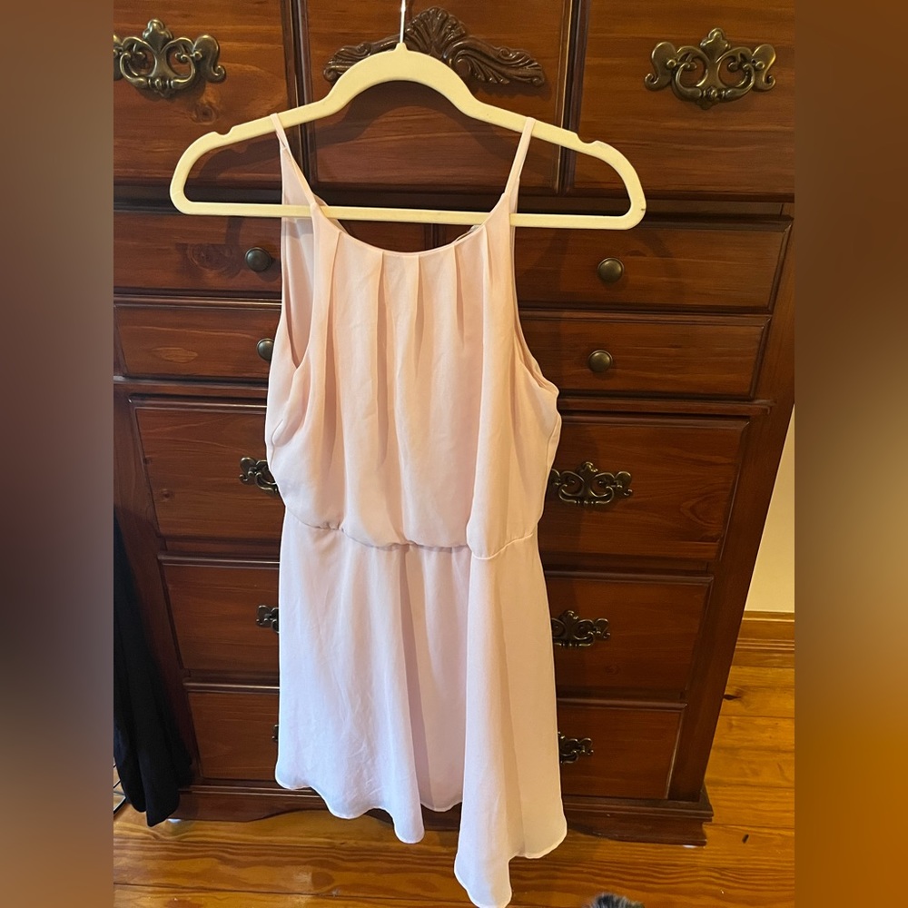 Francesca’s size small chiffon pink dress. Excellent condition